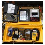 Stack-On tool box - Vacuum gauges - Manometers -