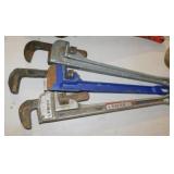 3 pipe wrenches: Ridgid aluminum 24" - Kobalt