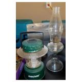 Rayovac battery powered lantern - Glass kerosene