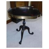 Harden tole style painted lamp table w/ brass