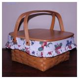 1998 Longaberger pie basket w/ riser, liner &