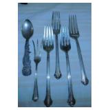 Sterling Silver: Chicago souvenir spoon - 5 forks