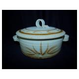 1981 signed hand thrown pottery covered casserole