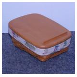 2000 Longaberger Note Pal basket w/ lid &