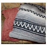 Throws & accent pillows