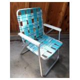 5 vintage lawn chairs, 2 are loungers