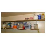 Plastic food storage containers