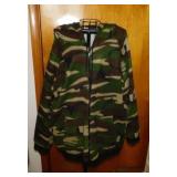 Fleece camo jacket w/ hood, size XL - Vintage