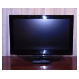 Westinghouse 26' TV television w/ remote