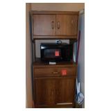 Rolling kitchen cabinet hutch, 28' x 20' x 65'