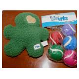 New Grriggles tennis balls & plush squeaky dog