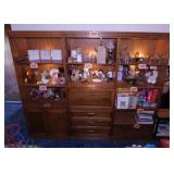 Nice Broyhill lighted 3 piece bookcase display