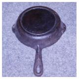 Antique cast iron #3 skillet w/ heat ring,