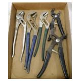 Craftsman Robo Grip pliers - Adjustable pliers