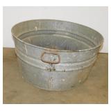Galvanized wash tub w/ handles, 22" diameter