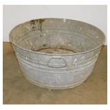 Galvanized wash tub w/ handles, 24" diameter