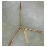 Wooden pinwheel ear of corn squirrel feeder,