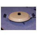 Vintage Mirro electric 14" Pizza Baker