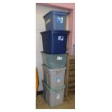 5 storage totes w/ lids, 2 are Rubbermaid