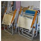8 folding lawn chairs - Director