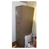 Metal 4 drawer filing cabinet