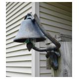 Nice cast iron cow head dinner bell, post mount,