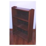 Wooden 4 shelf bookcase, 35" tall