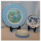 Ceramic figurines: Avon plate - Napkin rings &