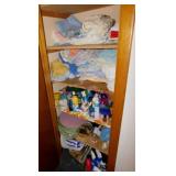 Contents of closet: Washcloths, towels & more