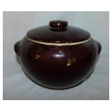 Vintage USA brown crock bean pot, 9' diameter