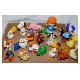 Vintage plastic wind-up toys: Snoopy & more