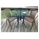 Metal mesh patio table, 28' square - 5 resin