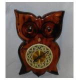 4 wall clocks