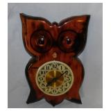 4 wall clocks
