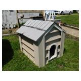 Small dog house - Wooden garden chair & barrel