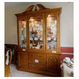 Thomasville Impressions lighted china hutch,