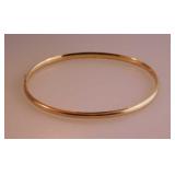 14K yellow gold bangle bracelet w/ slide guard,