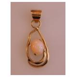 10K yellow gold opal necklace pendant,