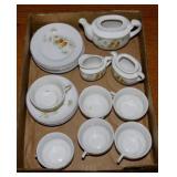 Vintage Little Duchess child's china tea set