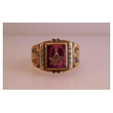10K yellow gold Mason's Masonic ring, size 8 3/4,