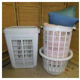 Laundry hamper & 2 baskets - Throw pillows