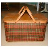 Vintage Redmon Peru Indiana woven picnic basket w/