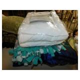 Twin mattress pad - Fleece throw - Blanket
