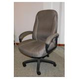 Executive office chair on casters