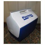 Igloo Playmate ice chest cooler, 14" x 10" x 14"