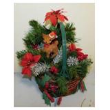 Christmas dï¿½cor in storage tote w/ lid: Greenery -