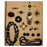 Vintage mourning jewelry: Faceted bead necklaces -