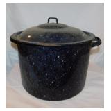 Graniteware stock pot canner w/ lid - Tree fruit