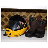 Nice Ski-Doo Bombardier snowmobile helmet, size