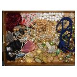 Costume jewelry: Czechoslovakia faceted glass bead